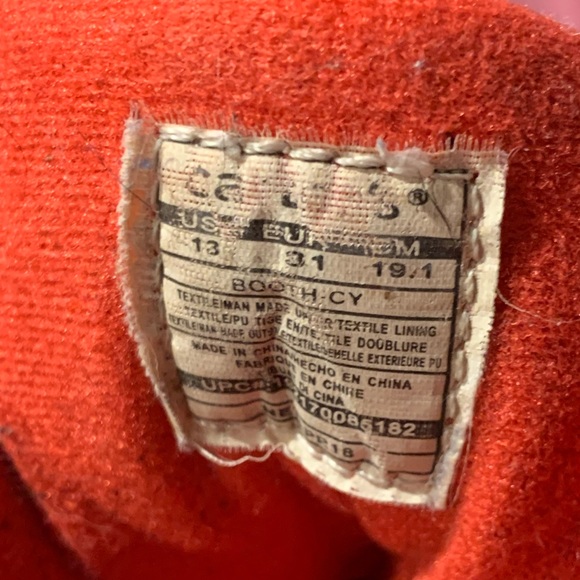 Carter’s Size 13 Youth Booth Snow Boots Black Gray Red - Picture 9 of 9